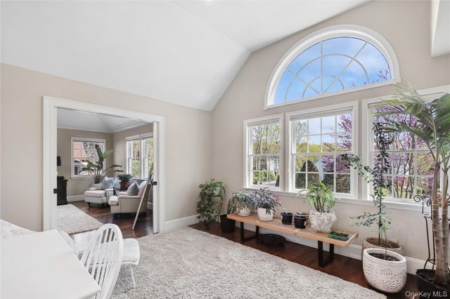 11 Cobblestone Court, Centerport, NY 11721