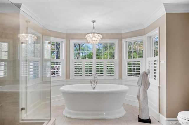 11 Cobblestone Court, Centerport, NY 11721