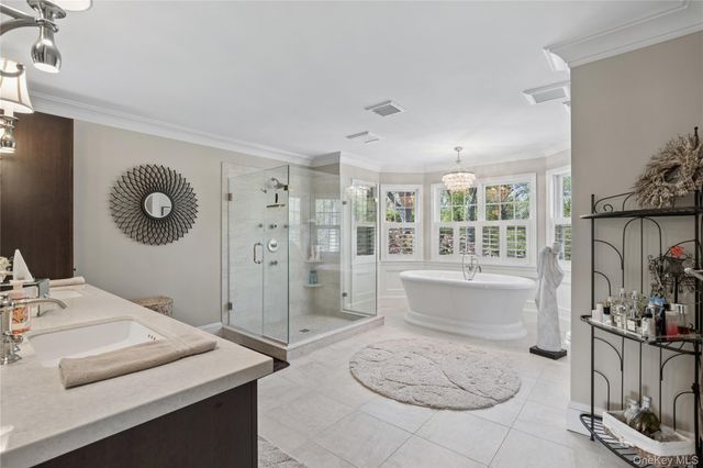 11 Cobblestone Court, Centerport, NY 11721