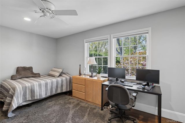 11 Cobblestone Court, Centerport, NY 11721