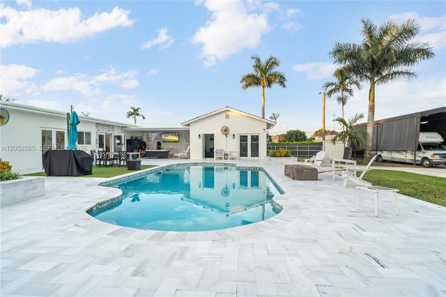 35220 SW 213th Ave, Homestead, FL 33034