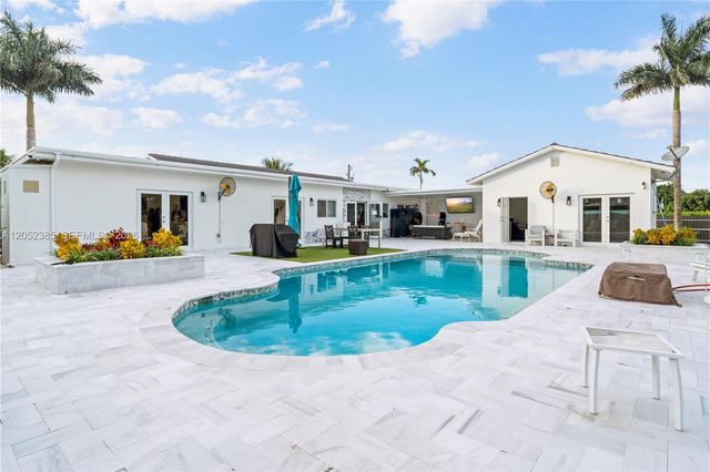 35220 SW 213th Ave, Homestead, FL 33034