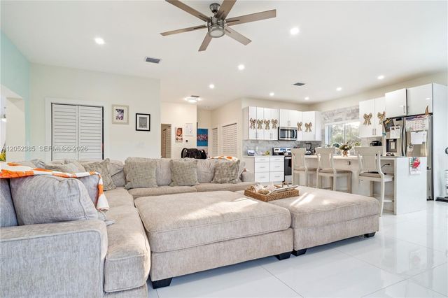 35220 SW 213th Ave, Homestead, FL 33034