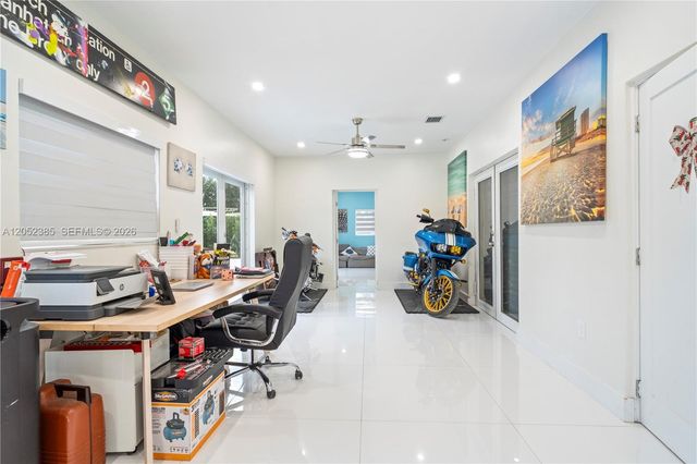 35220 SW 213th Ave, Homestead, FL 33034