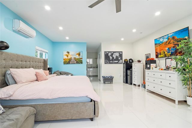 35220 SW 213th Ave, Homestead, FL 33034