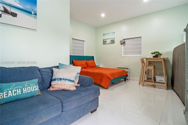 35220 SW 213th Ave, Homestead, FL 33034