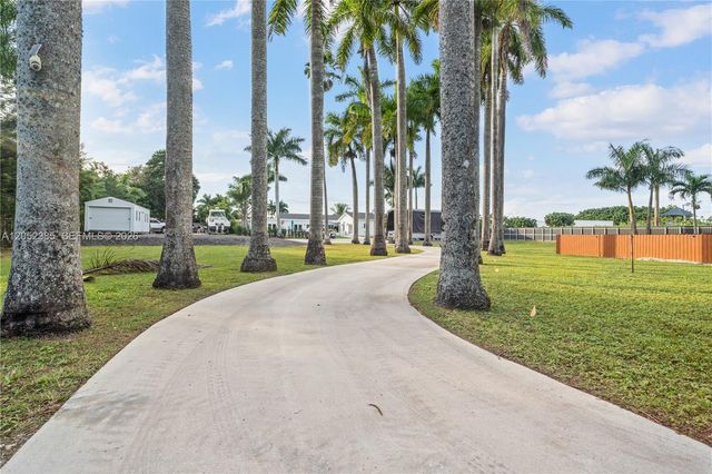 35220 SW 213th Ave, Homestead, FL 33034