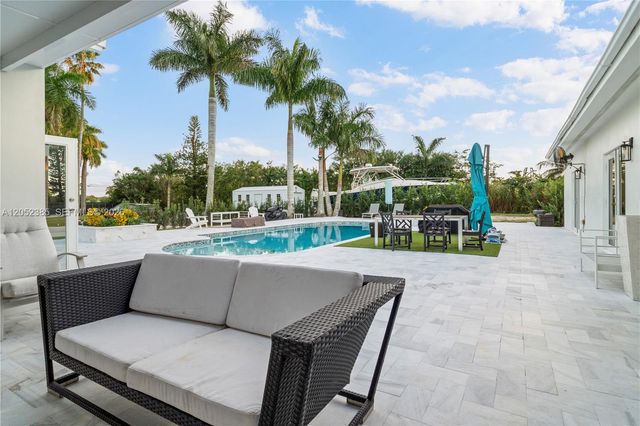35220 SW 213th Ave, Homestead, FL 33034