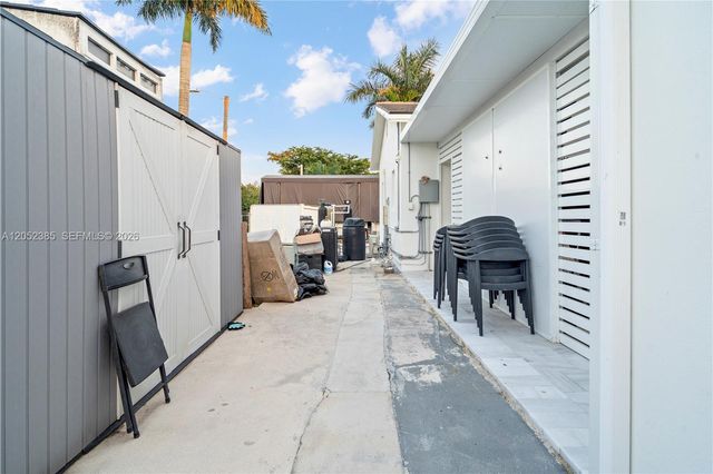 35220 SW 213th Ave, Homestead, FL 33034