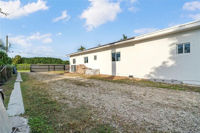 35220 SW 213th Ave, Homestead, FL 33034