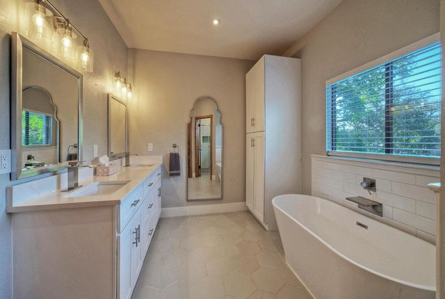 15501 Rock CRK, Austin, TX 78734