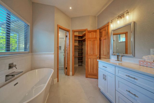 15501 Rock CRK, Austin, TX 78734