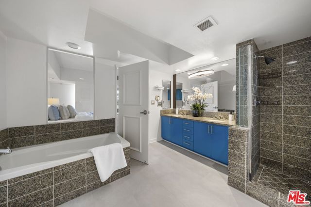 13700 Marina Pointe Drive 809, Marina Del Rey, CA 90292