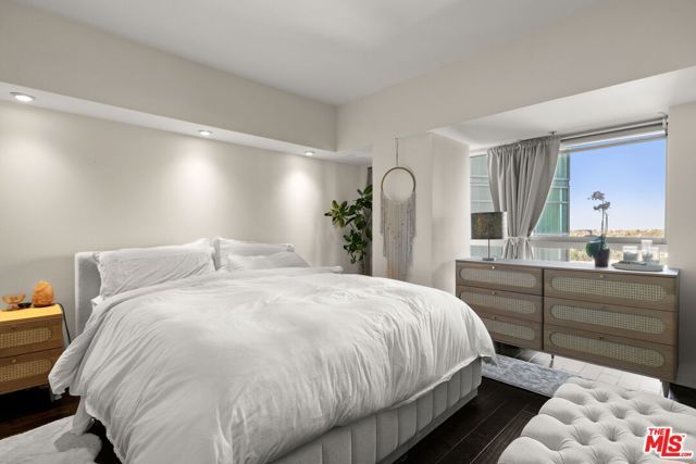13700 Marina Pointe Drive 809, Marina Del Rey, CA 90292