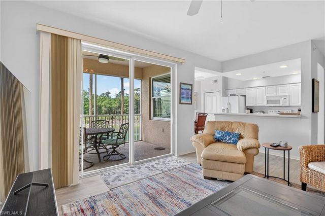 3830 Sawgrass WAY 2922, Naples, FL 34112