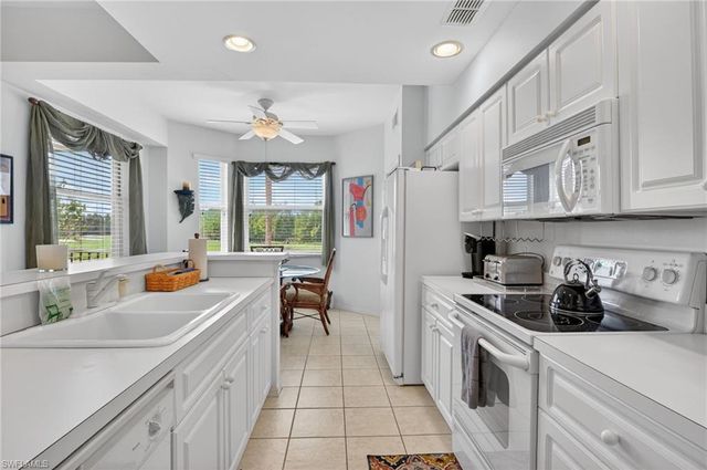 3830 Sawgrass WAY 2922, Naples, FL 34112