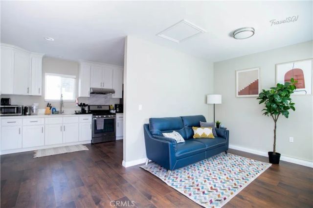 1227 E Grovecenter, West Covina, CA 91790