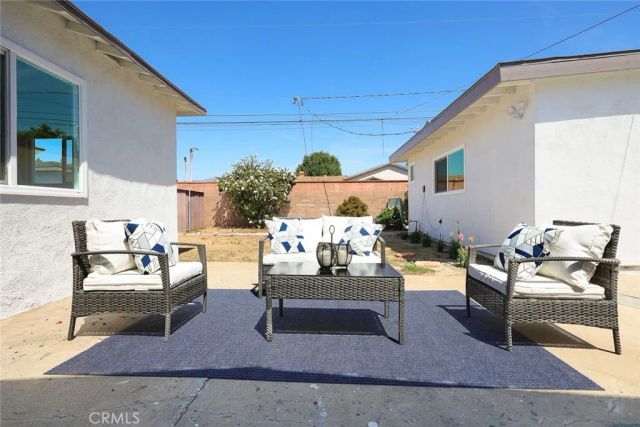 1227 E Grovecenter, West Covina, CA 91790