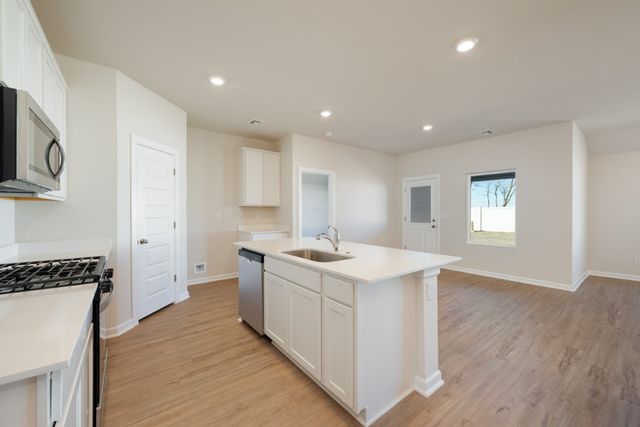 1125 E Stetson Lane, Mustang, OK 73064
