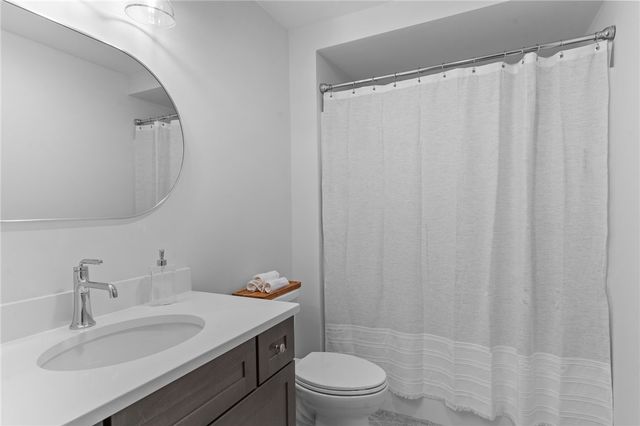 88 Child Lane, Warwick, RI 02886