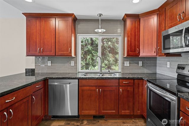 9812 Kooley Drive NW, Gig Harbor, WA 98329