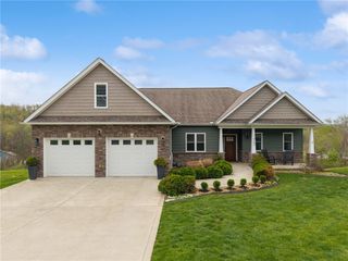 737 Janwood Dr, Unity Twp, PA 15650