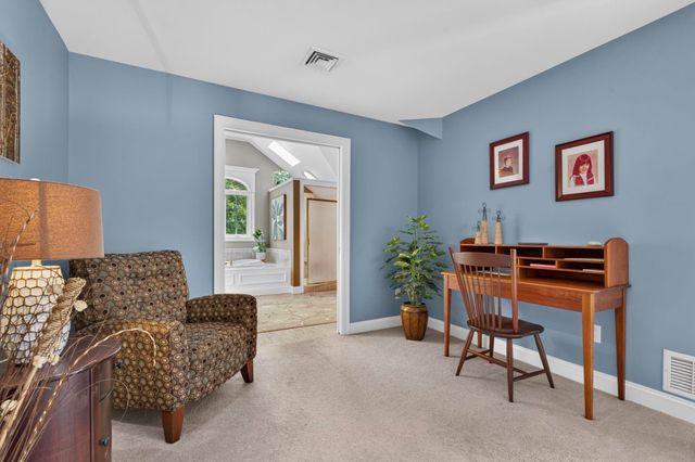 39 Colonel Daniels Drive, Bedford, NH 03110