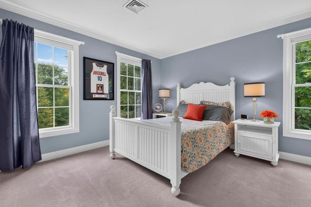 39 Colonel Daniels Drive, Bedford, NH 03110