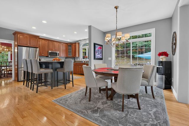 39 Colonel Daniels Drive, Bedford, NH 03110