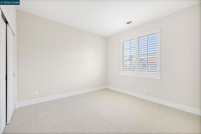 1047 Rolling Woods Way, Concord, CA 94521