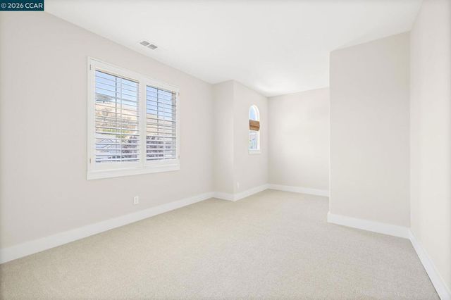 1047 Rolling Woods Way, Concord, CA 94521