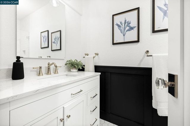 1047 Rolling Woods Way, Concord, CA 94521