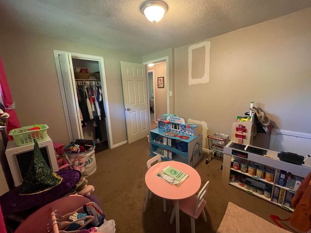 390 Meenach Lane 390 Meenach Lane, Springfield, OH 45505