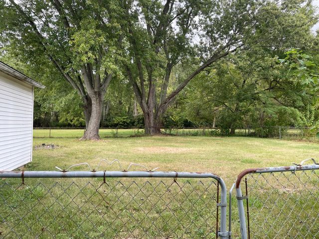 390 Meenach Lane 390 Meenach Lane, Springfield, OH 45505