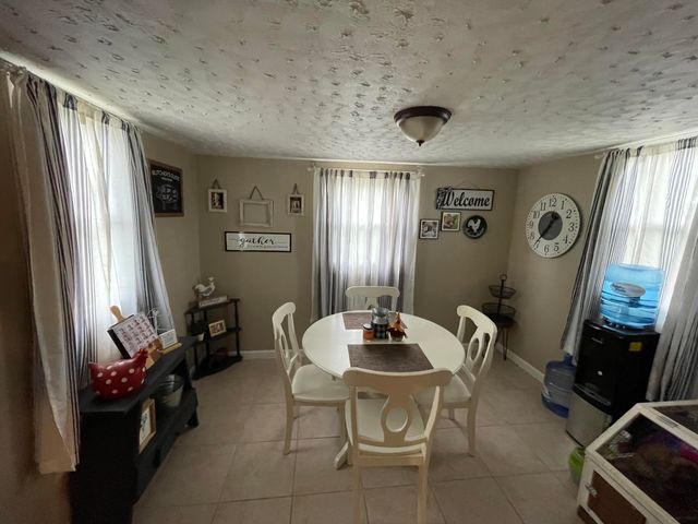 390 Meenach Lane 390 Meenach Lane, Springfield, OH 45505