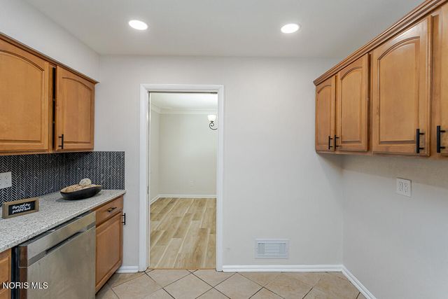 1021 Richards Road, Toledo, OH 43607