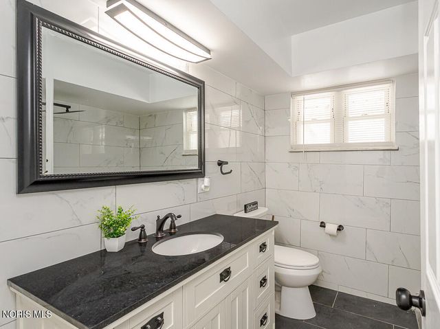 1021 Richards Road, Toledo, OH 43607