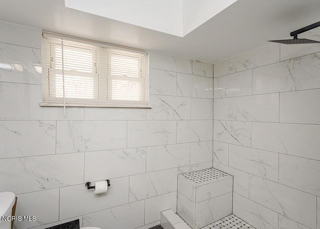 1021 Richards Road, Toledo, OH 43607