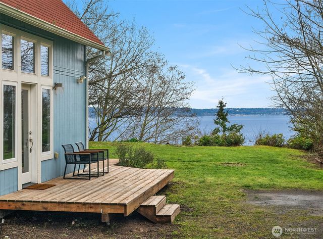 16526 87th Avenue SW, Vashon, WA 98070