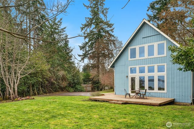 16526 87th Avenue SW, Vashon, WA 98070