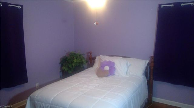 3303 Frost Place, Greensboro, NC 27405