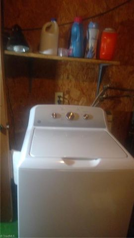 3303 Frost Place, Greensboro, NC 27405