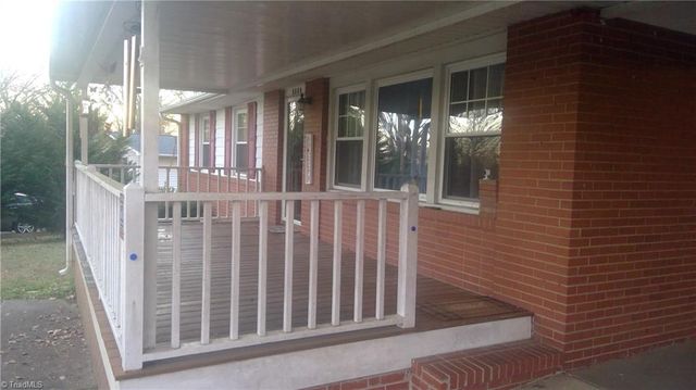 3303 Frost Place, Greensboro, NC 27405