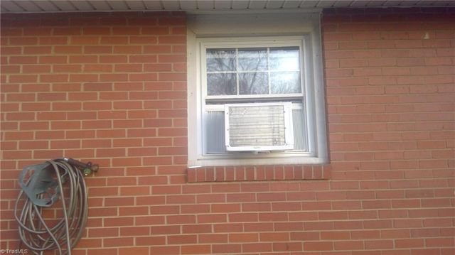 3303 Frost Place, Greensboro, NC 27405