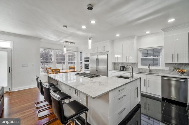 1628 GREAT FALLS ST, Mclean, VA 22101