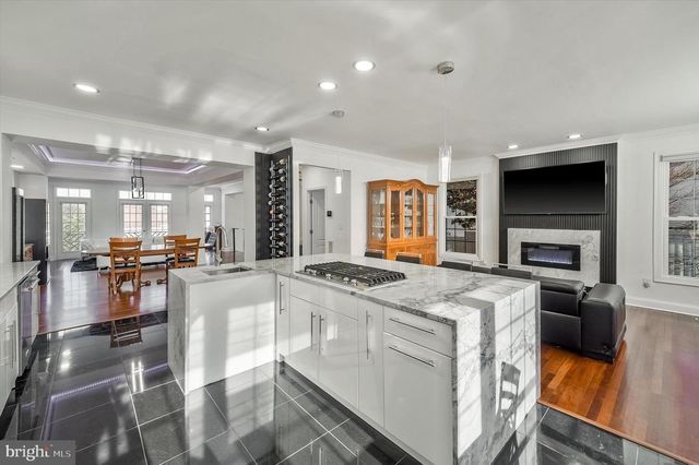 1628 GREAT FALLS ST, Mclean, VA 22101