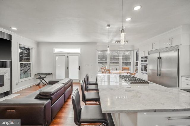 1628 GREAT FALLS ST, Mclean, VA 22101