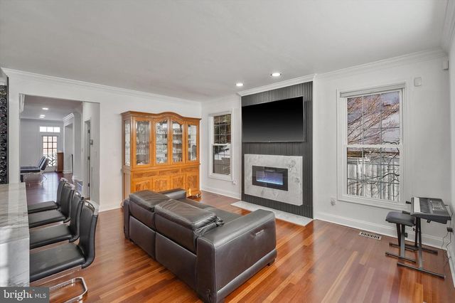 1628 GREAT FALLS ST, Mclean, VA 22101