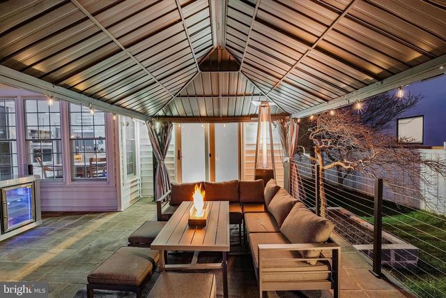 1628 GREAT FALLS ST, Mclean, VA 22101