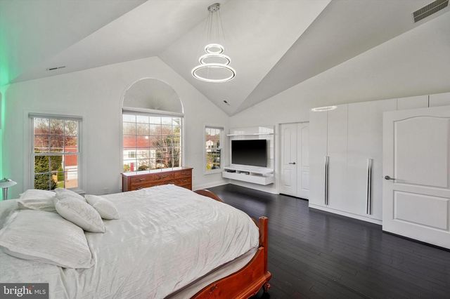 1628 GREAT FALLS ST, Mclean, VA 22101